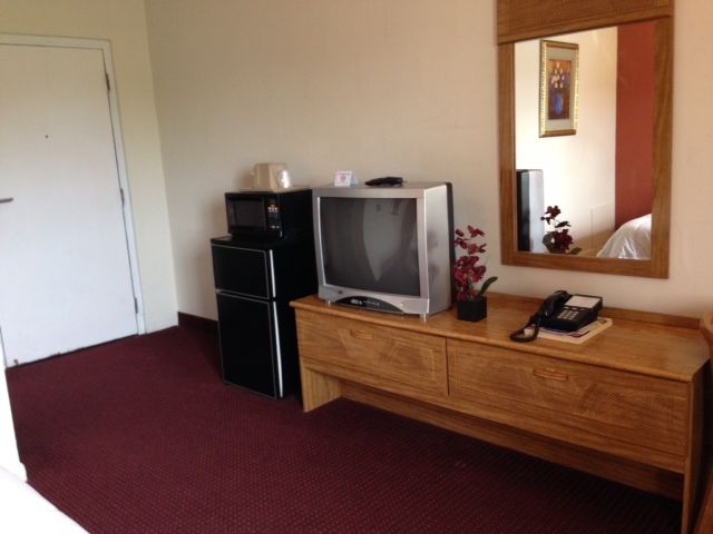 Rodeway Inn Manchester Bilik gambar